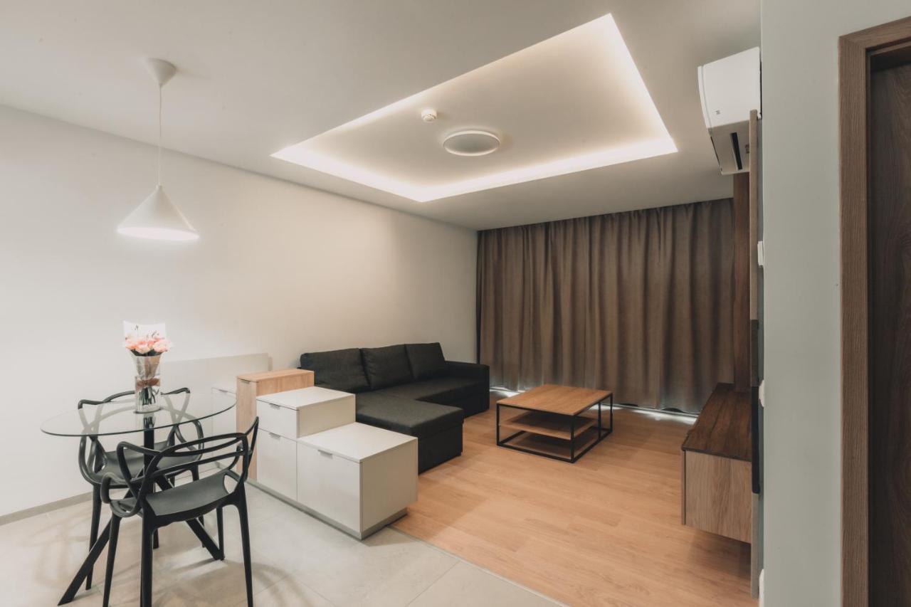 H55 Aparthotel Балатонлеле Екстериор снимка