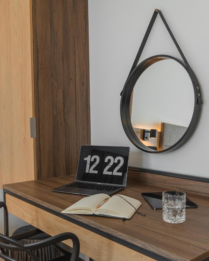 H55 Aparthotel Балатонлеле Екстериор снимка