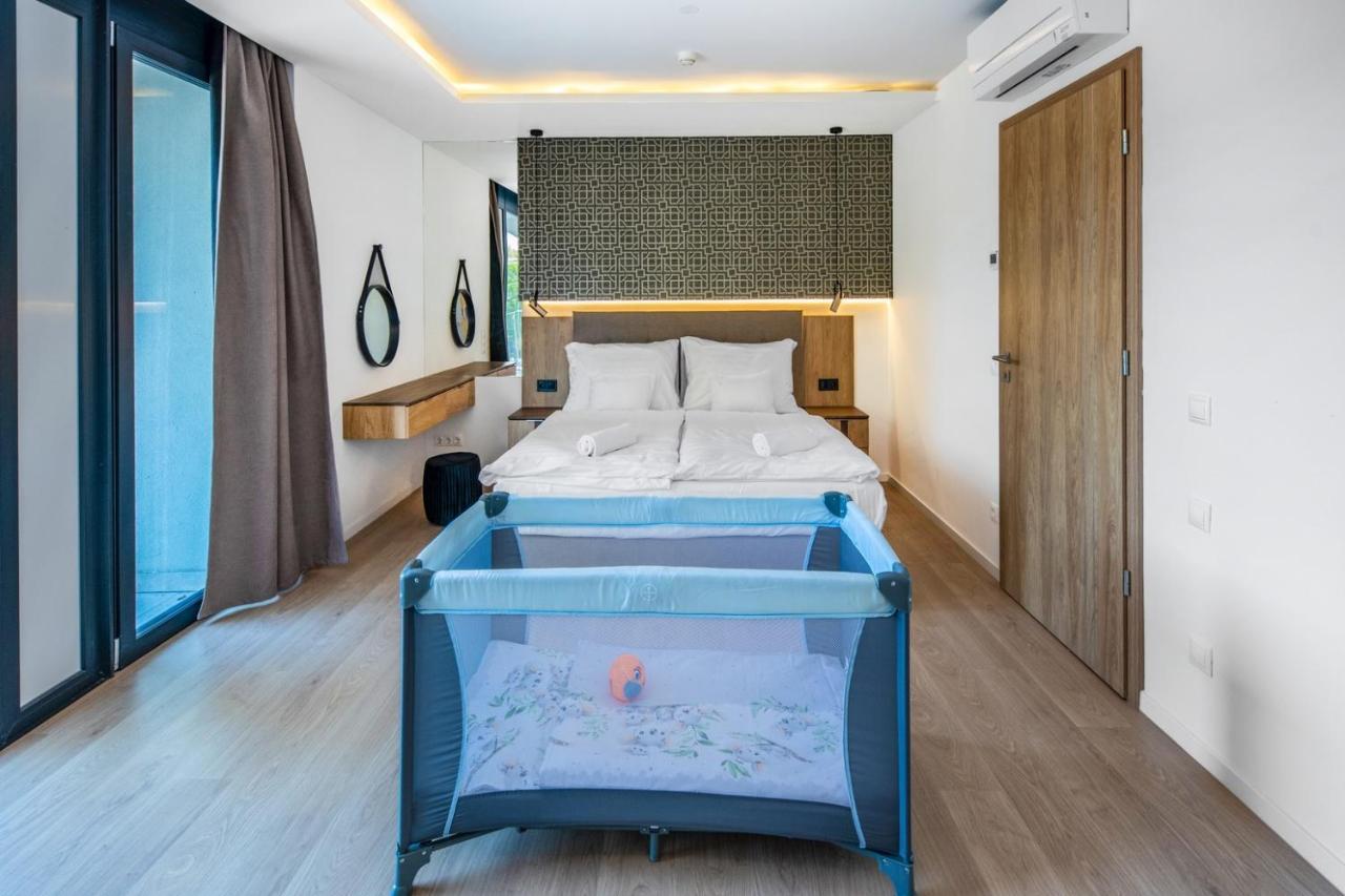 H55 Aparthotel Балатонлеле Екстериор снимка