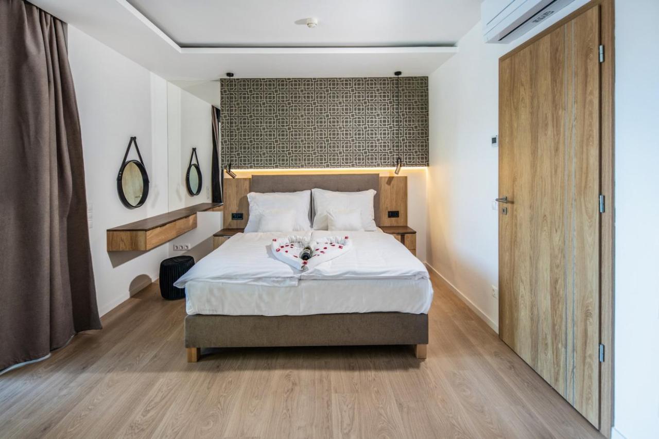 H55 Aparthotel Балатонлеле Екстериор снимка